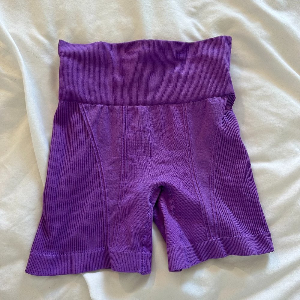 Alala Seamless Shorts in purple